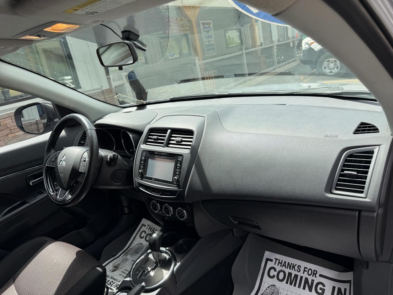Mitsubishi Outlander Sport 2.4 SE 4WD CVT 2017
