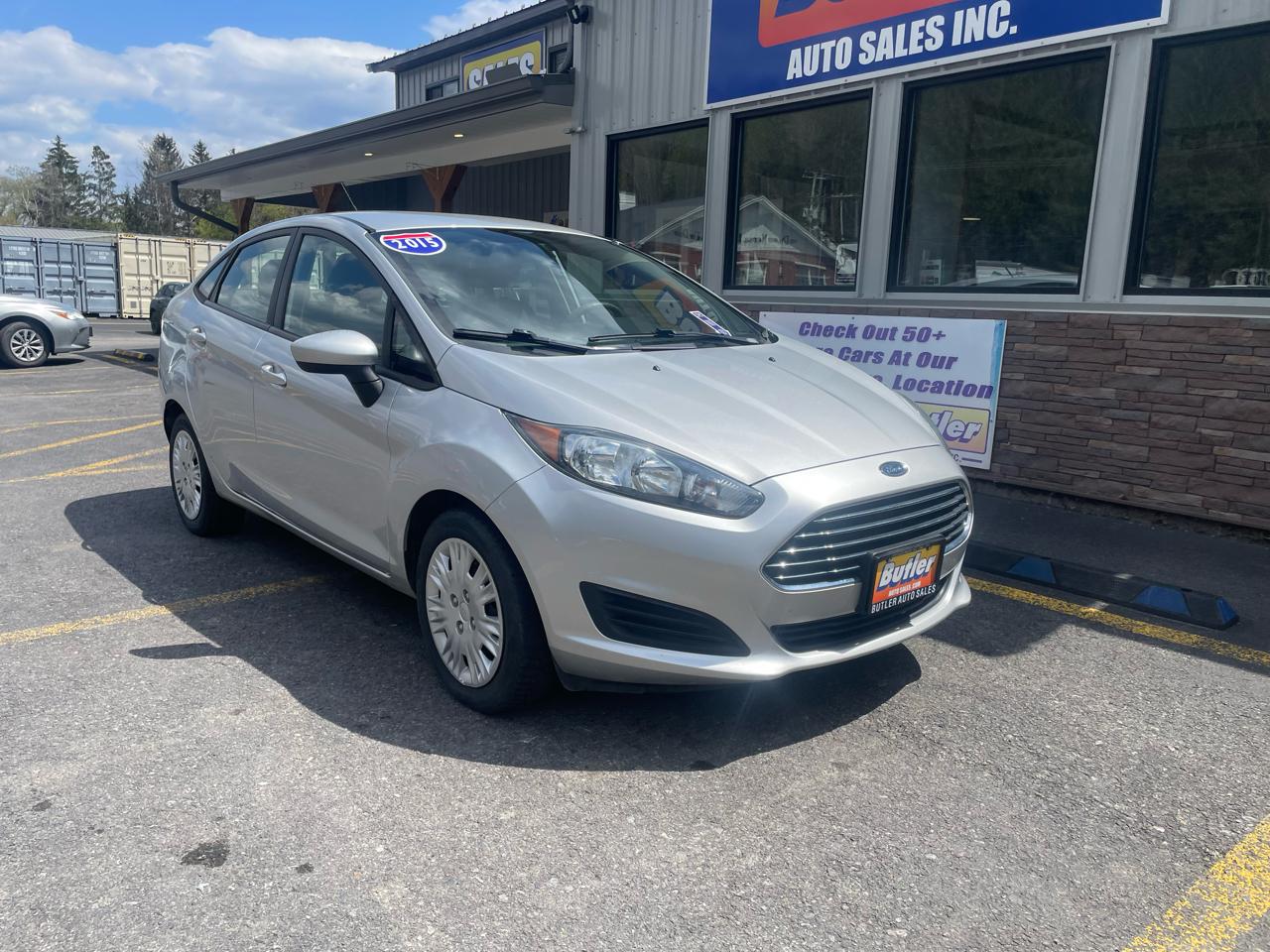 Ford Fiesta S Sedan 2015