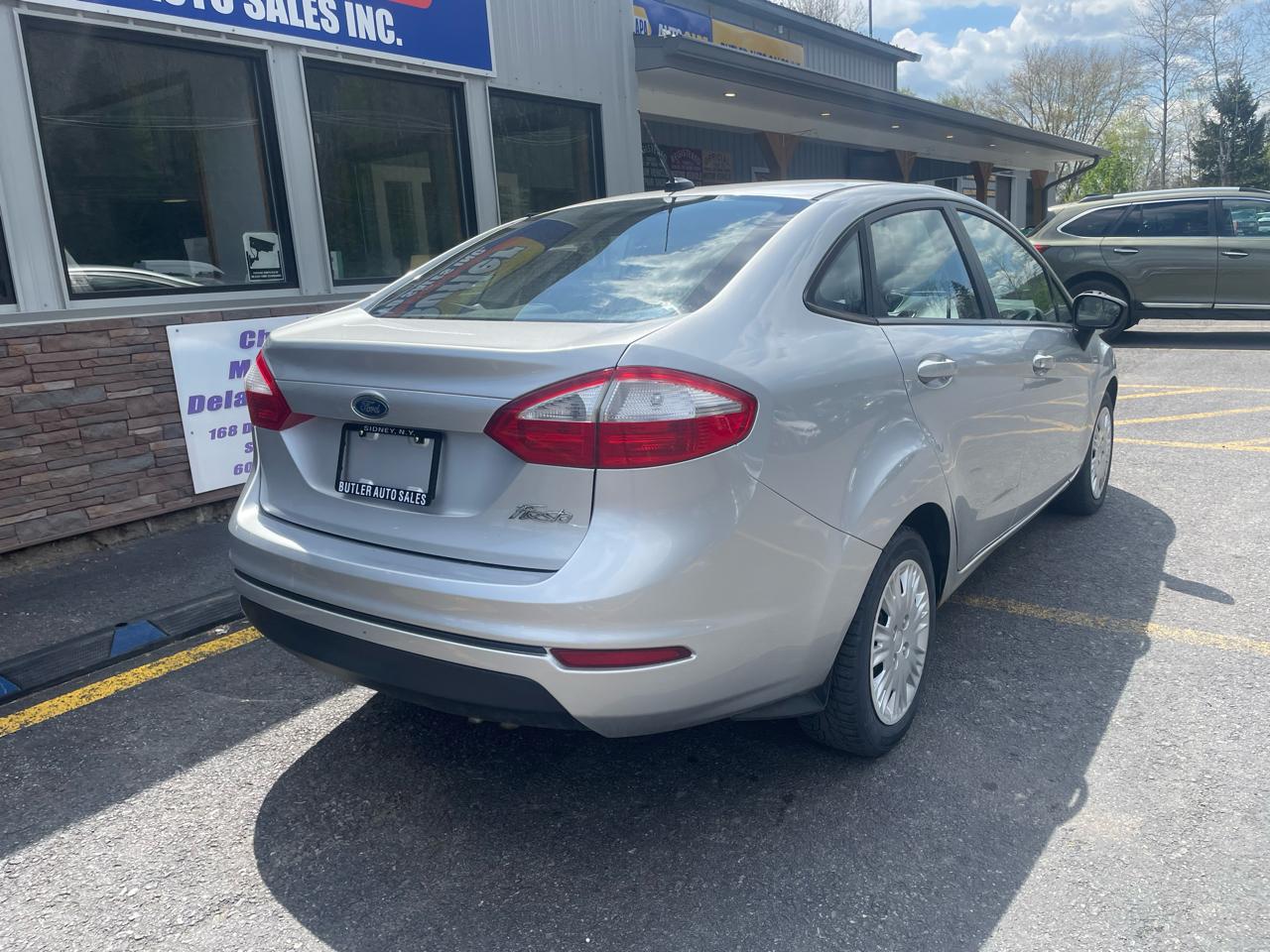 Ford Fiesta S Sedan 2015