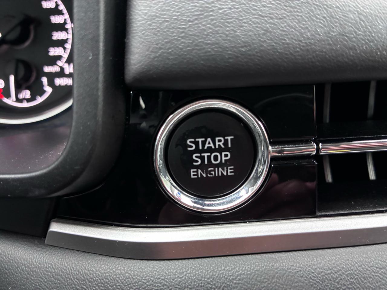 Mitsubishi Outlander SE 4WD 2025