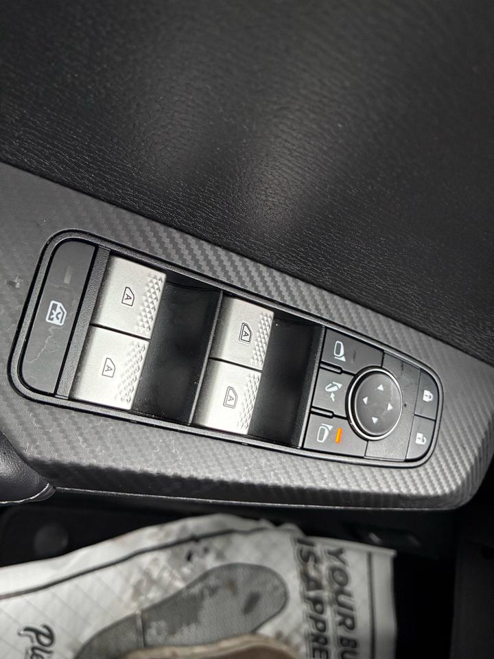 Mitsubishi Outlander SE 4WD 2025