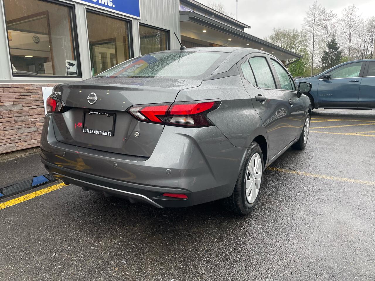 Nissan Versa S CVT 2023