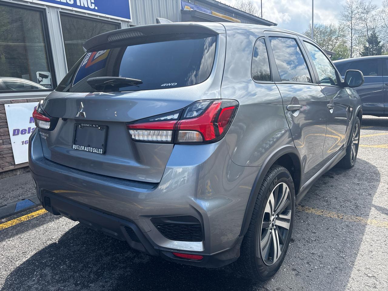 Mitsubishi Outlander Sport 2.0 ES 4WD 2024