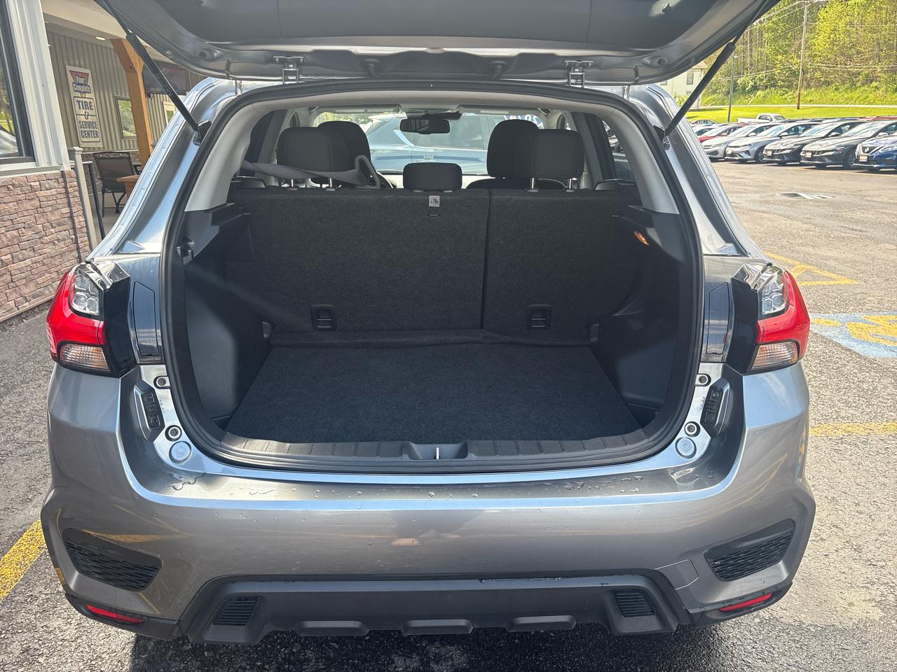 Mitsubishi Outlander Sport 2.0 ES 4WD 2024