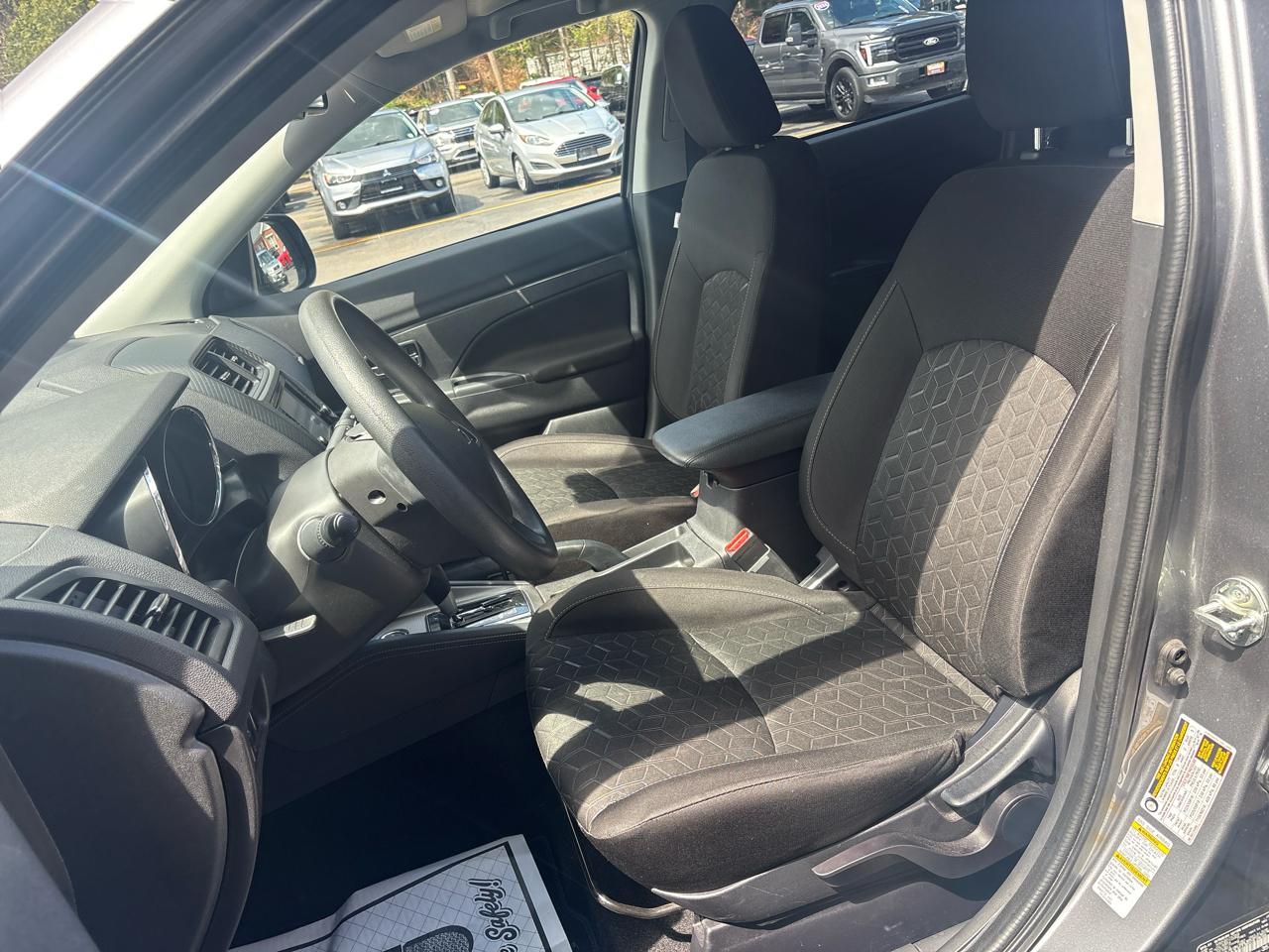 Mitsubishi Outlander Sport 2.0 ES 4WD 2024