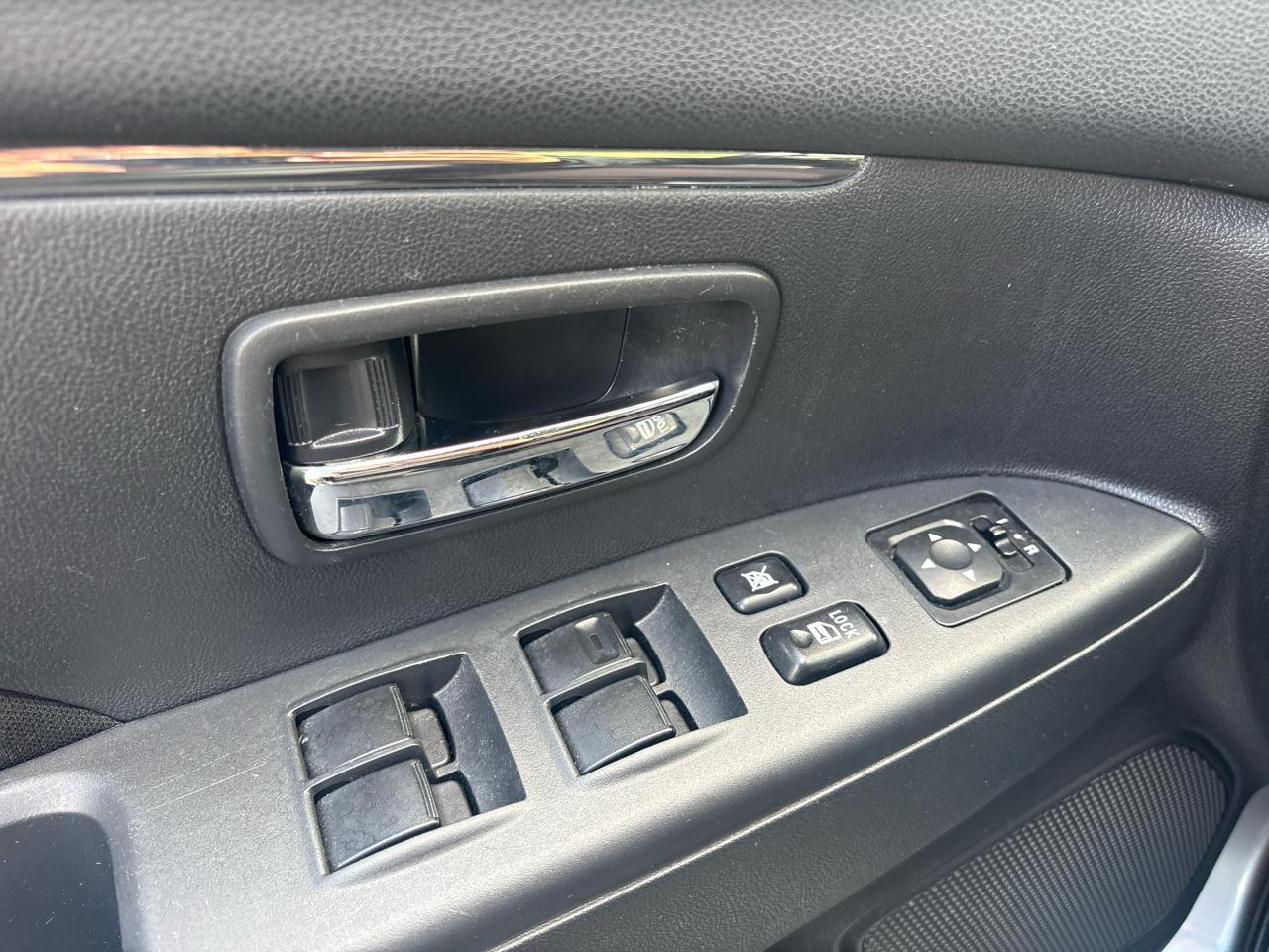 Mitsubishi Outlander Sport 2.0 ES 4WD 2024