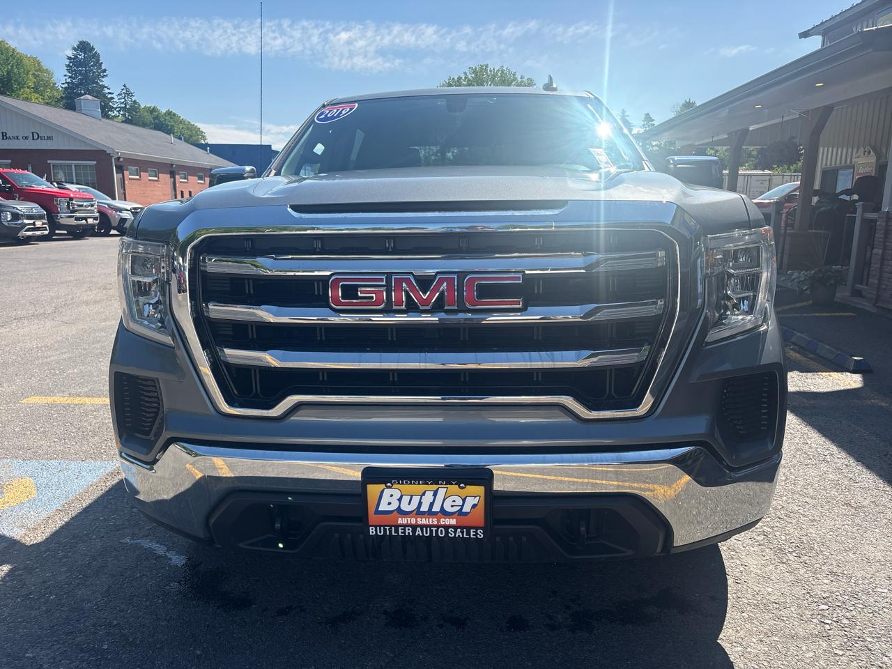 GMC Sierra 1500 SLE Crew Cab Short Box 4WD 2019