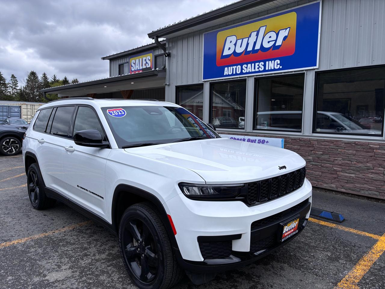 Jeep Grand Cherokee L Laredo 4WD 2023