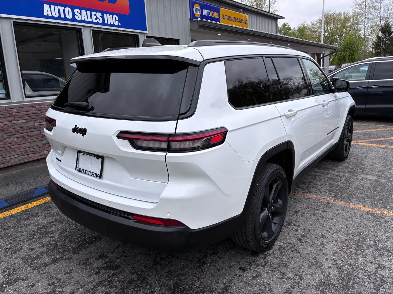 Jeep Grand Cherokee L Laredo 4WD 2023