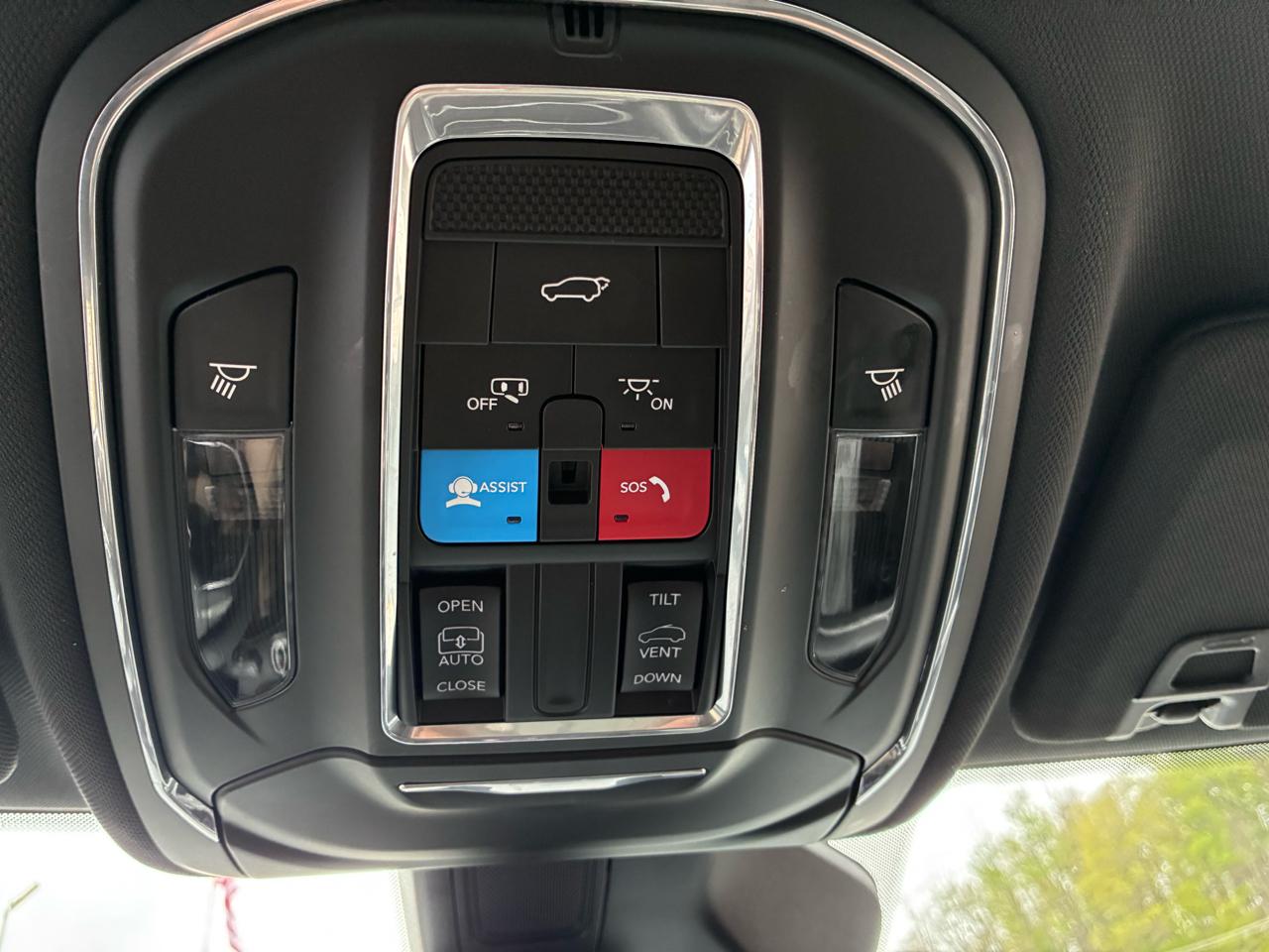 Jeep Grand Cherokee L Laredo 4WD 2023