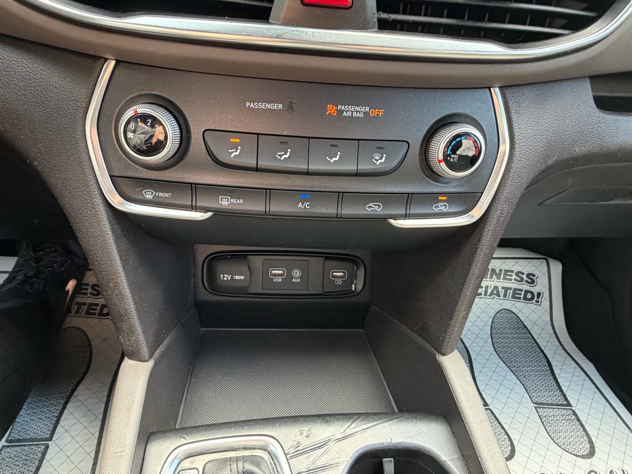 Hyundai Santa Fe SE 2.4 AWD 2019