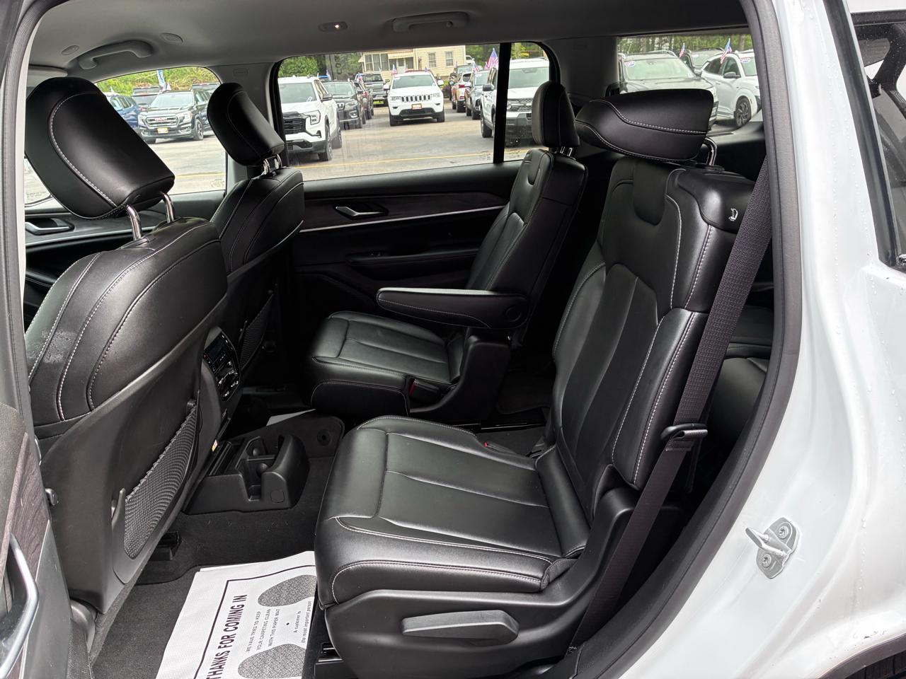 Jeep Grand Cherokee L Limited 4WD 2023