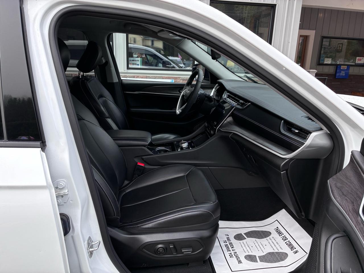 Jeep Grand Cherokee L Limited 4WD 2023
