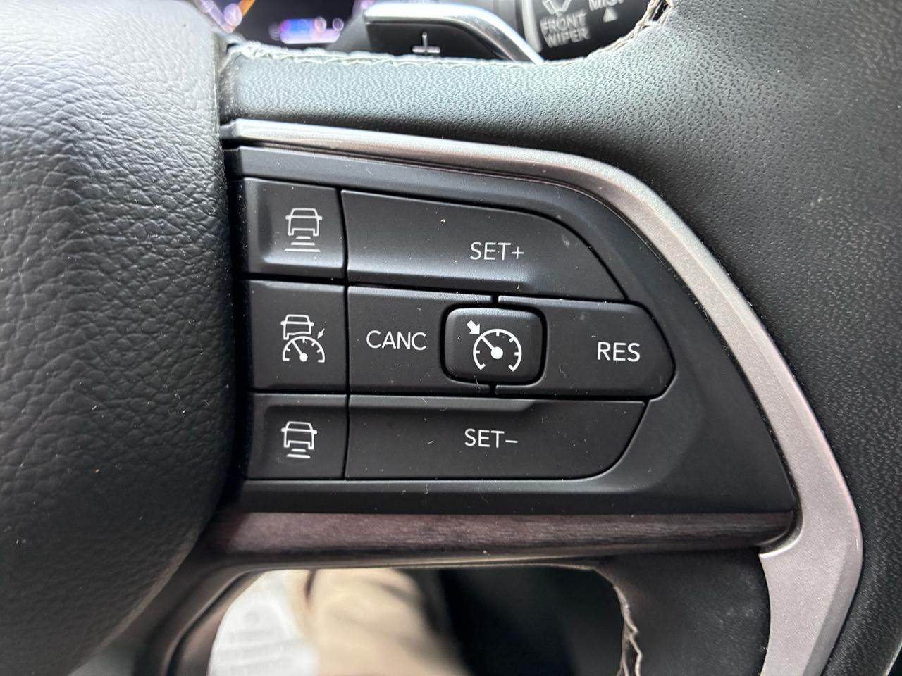 Jeep Grand Cherokee L Limited 4WD 2023