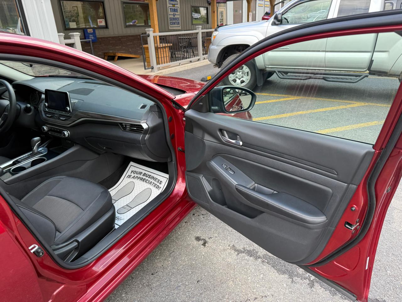 Nissan Altima 2.5 SV 2024
