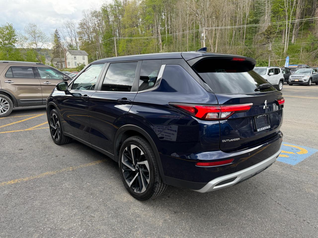 Mitsubishi Outlander SE 4WD 2024
