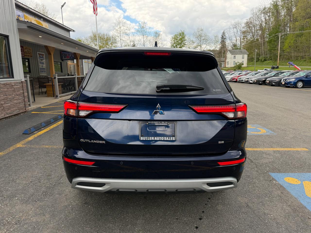Mitsubishi Outlander SE 4WD 2024