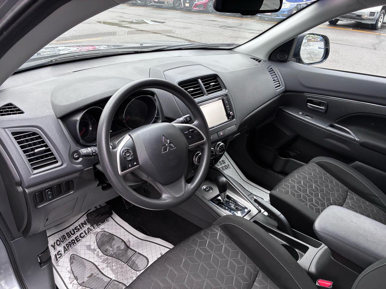 Mitsubishi Outlander Sport 2.0 ES 4WD 2024