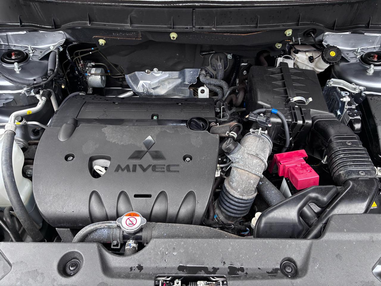Mitsubishi Outlander Sport 2.0 ES 4WD 2024