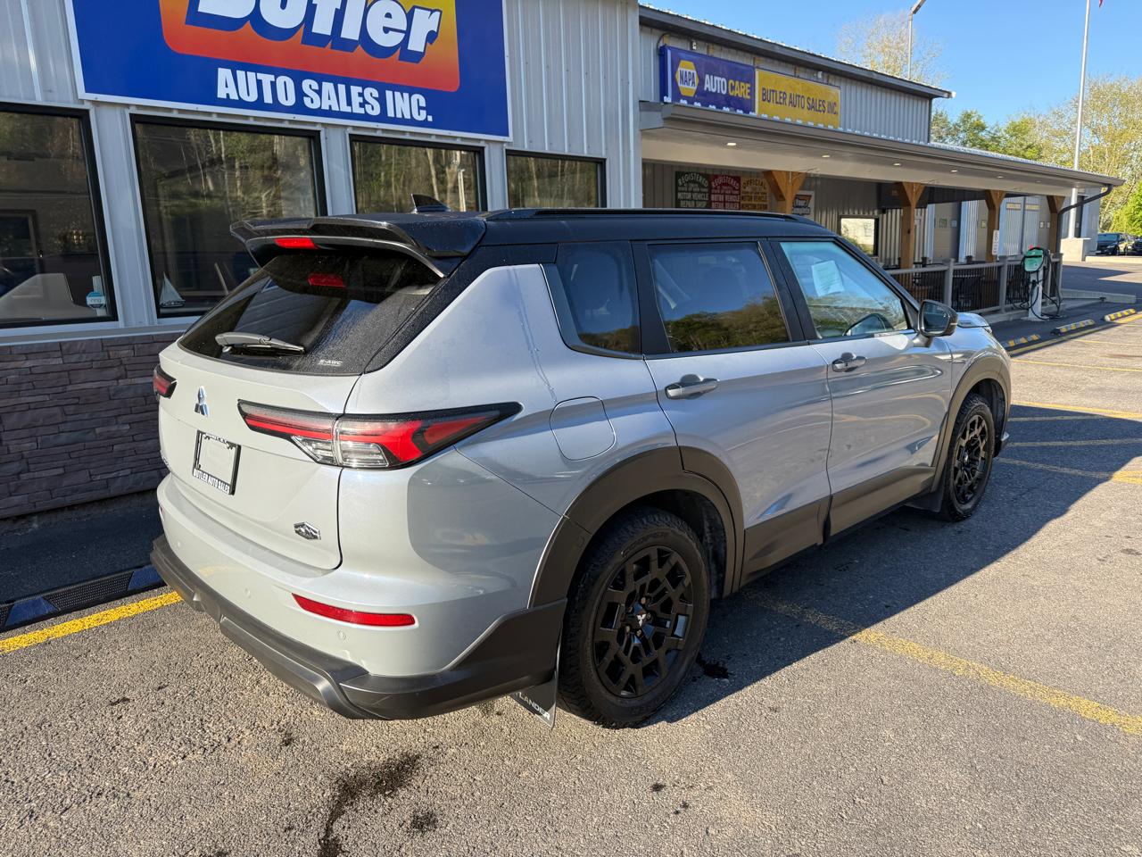 Mitsubishi Outlander SE 4WD 2025