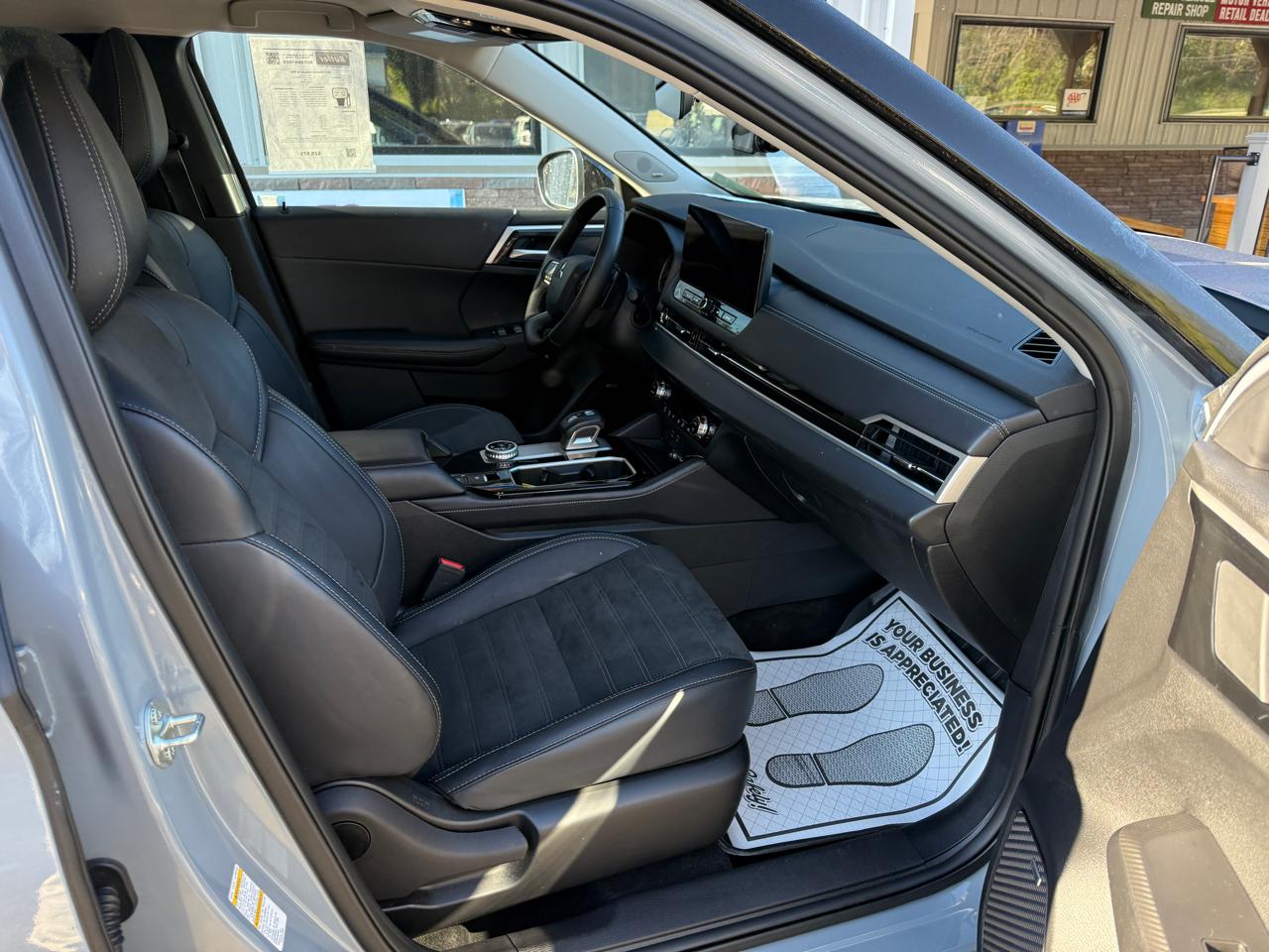 Mitsubishi Outlander SE 4WD 2025