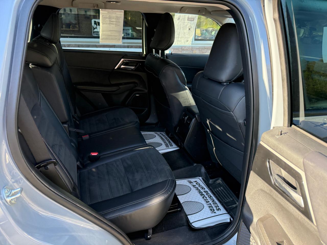 Mitsubishi Outlander SE 4WD 2025