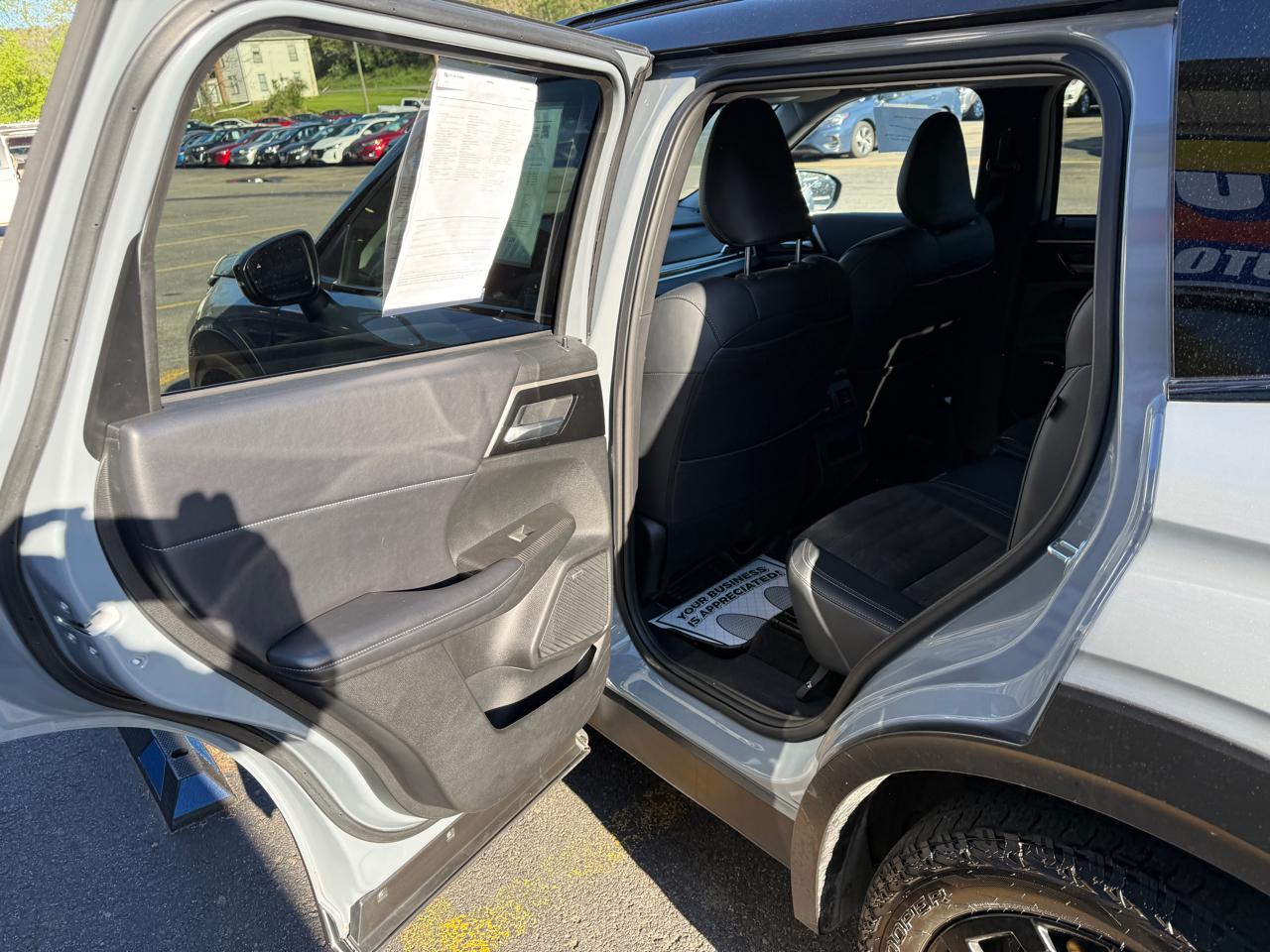 Mitsubishi Outlander SE 4WD 2025