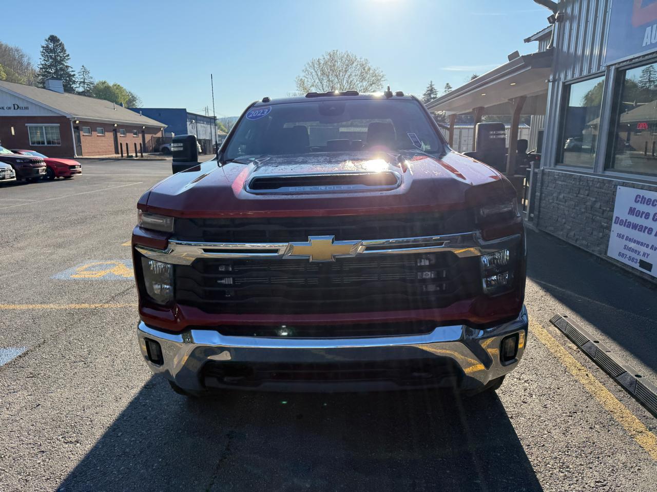 Chevrolet Silverado 2500HD LT Crew Cab Short Box 4WD 2024