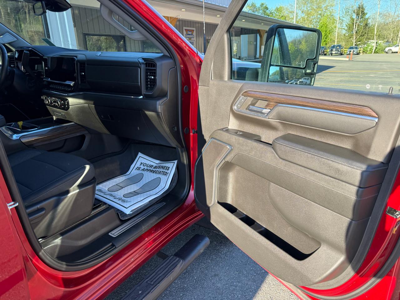 Chevrolet Silverado 2500HD LT Crew Cab Short Box 4WD 2024