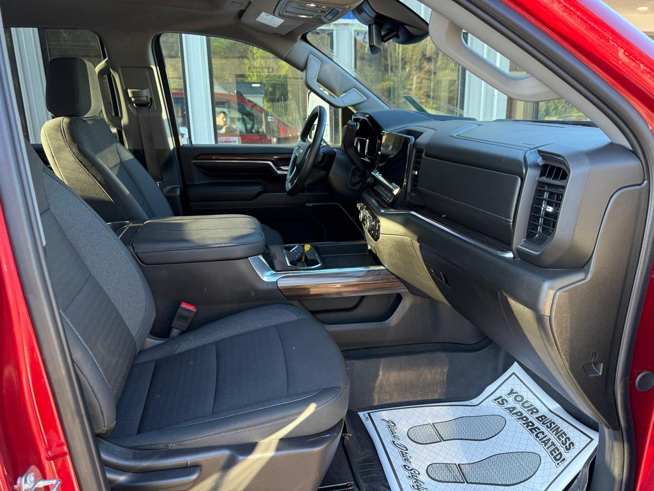 Chevrolet Silverado 2500HD LT Crew Cab Short Box 4WD 2024