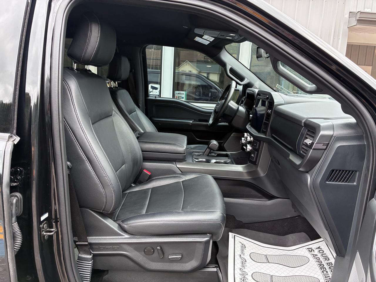 Ford F-150 XLT SuperCrew 4WD 2024