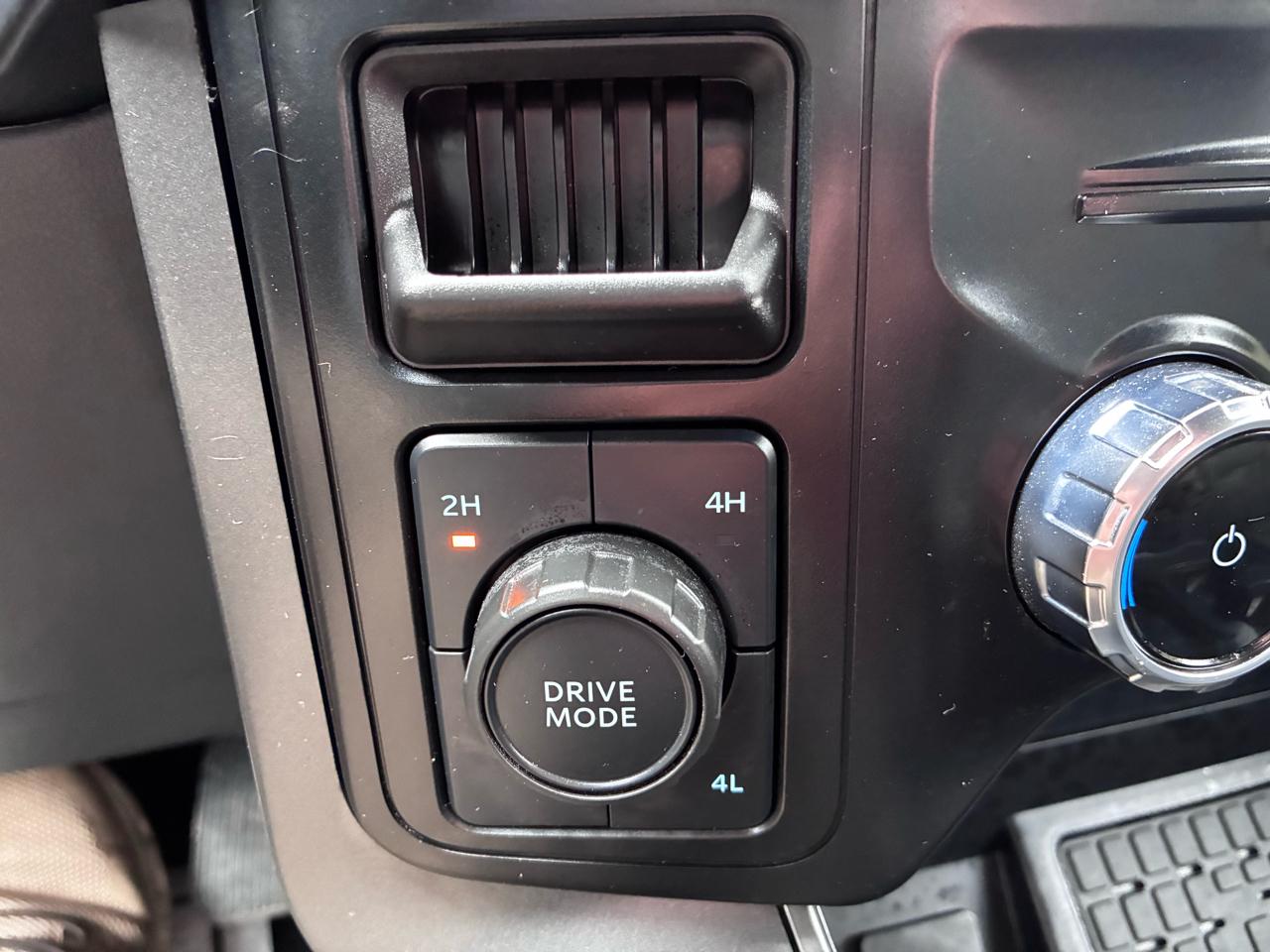 Ford F-150 XLT SuperCrew 4WD 2024
