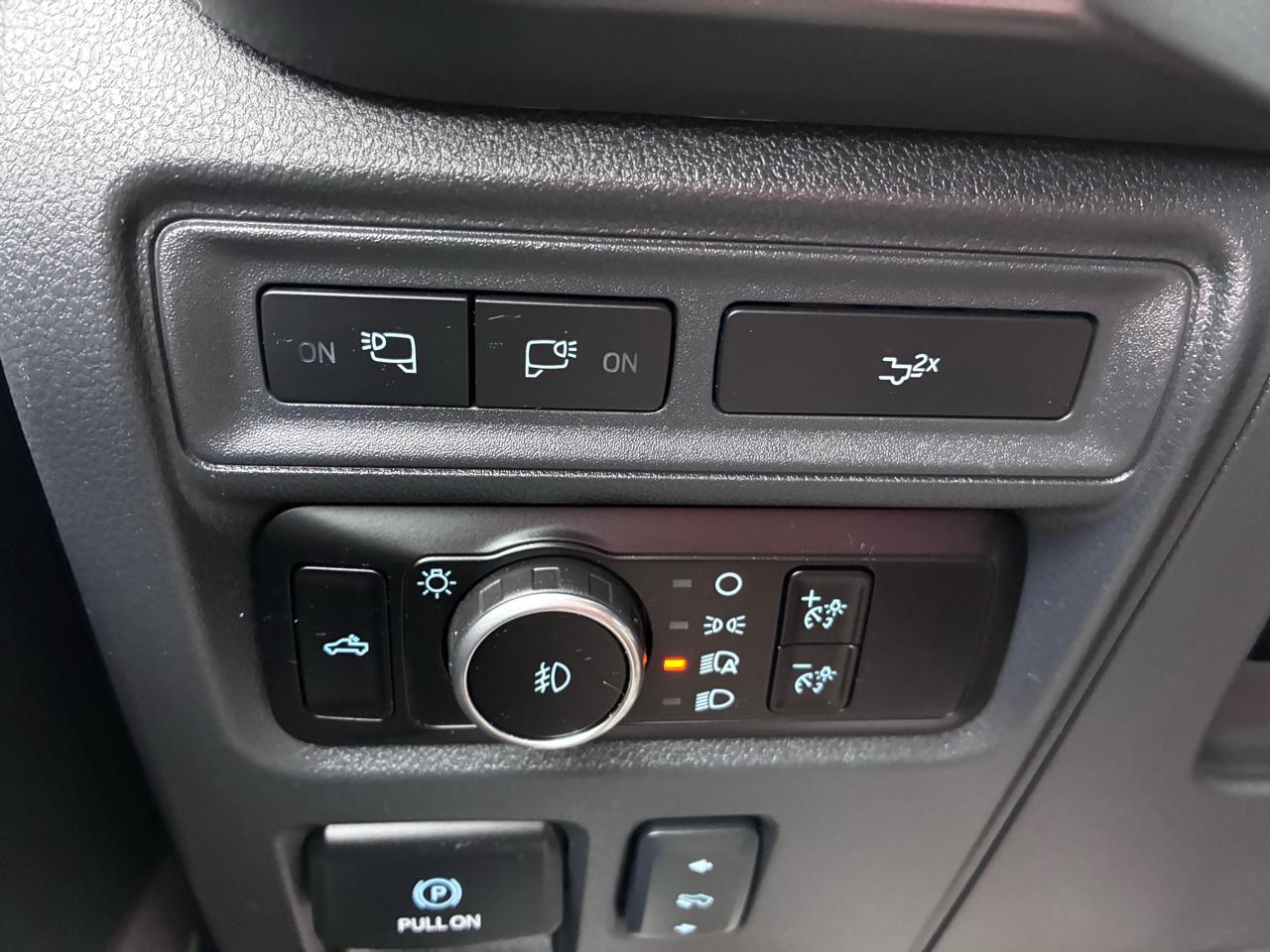 Ford F-150 XLT SuperCrew 4WD 2024