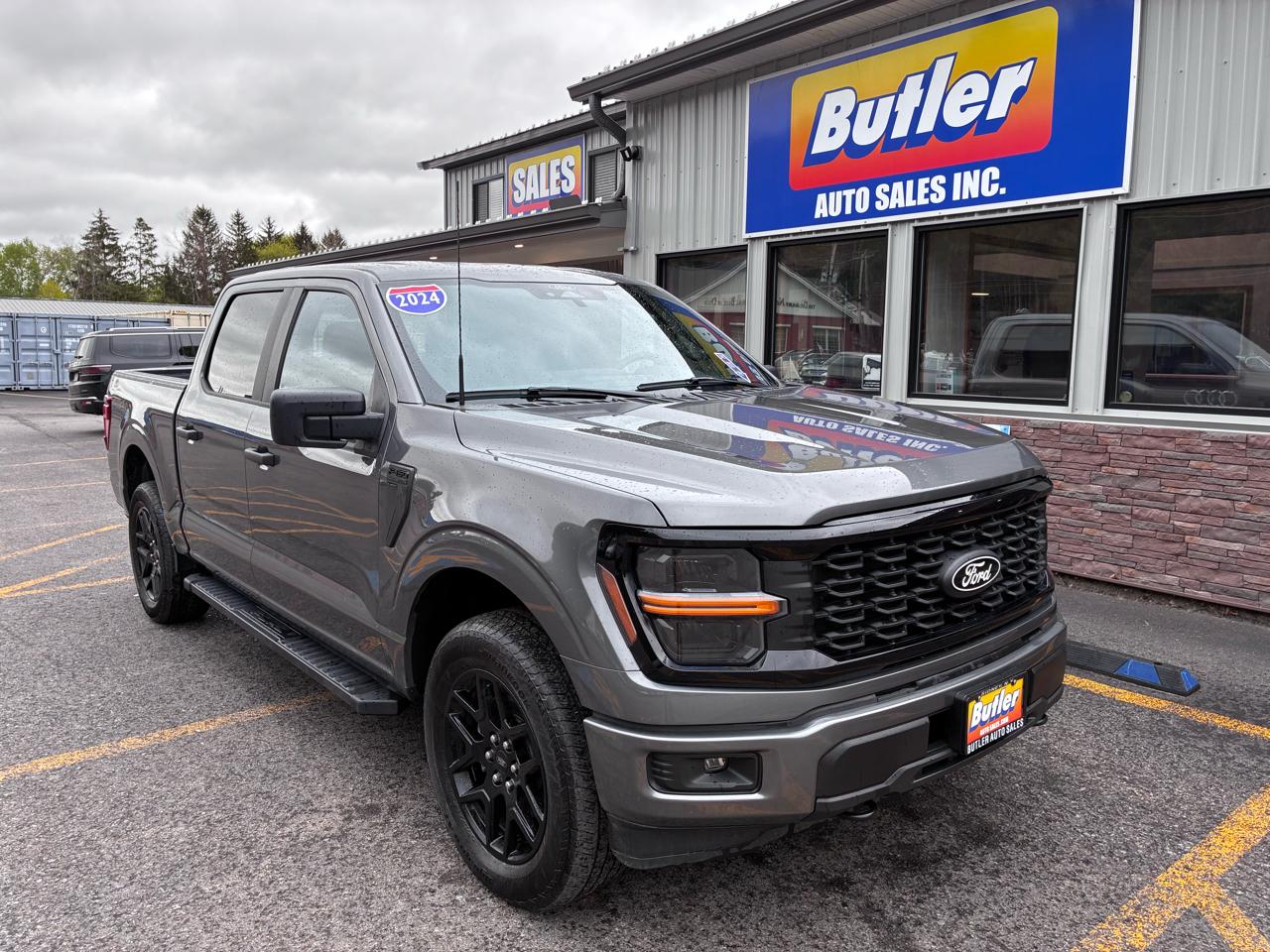 Ford F-150 STX SuperCrew 4WD 2024