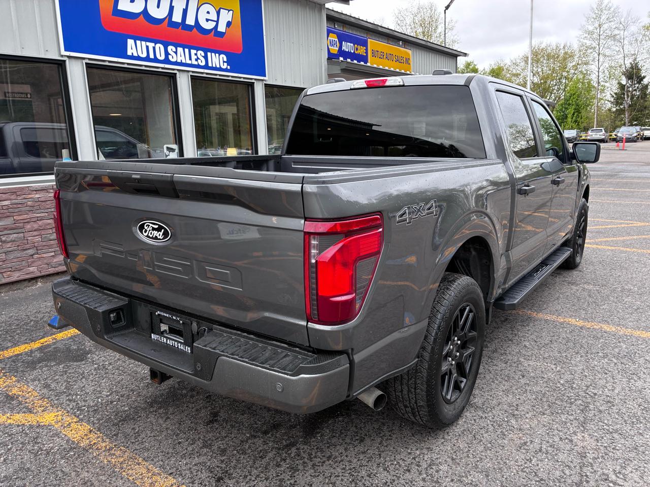 Ford F-150 STX SuperCrew 4WD 2024