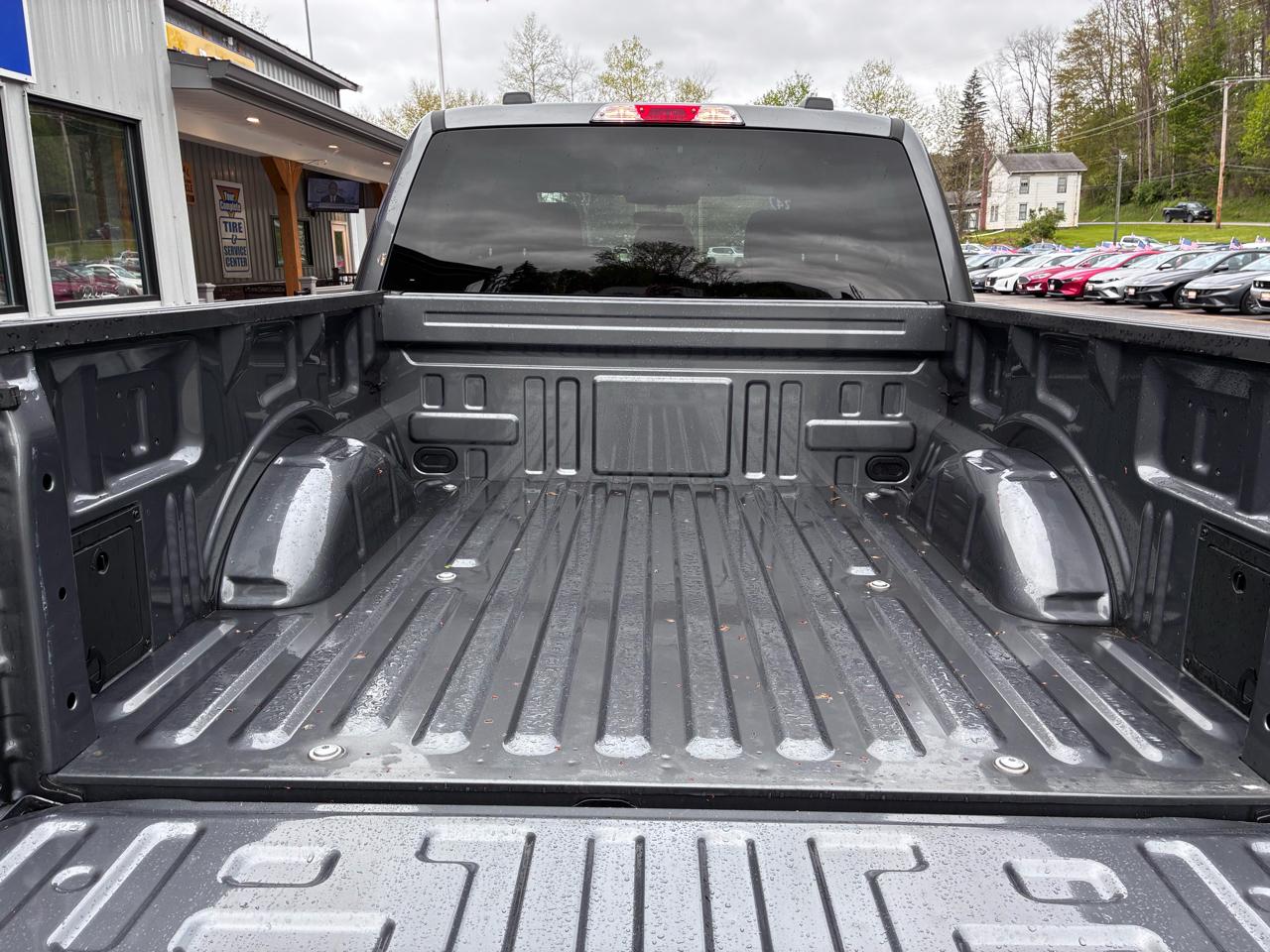 Ford F-150 STX SuperCrew 4WD 2024