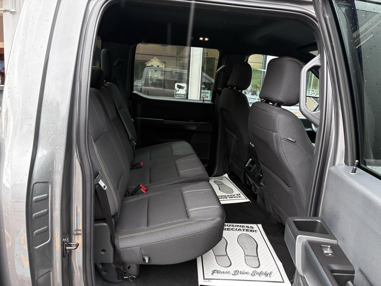 Ford F-150 STX SuperCrew 4WD 2024