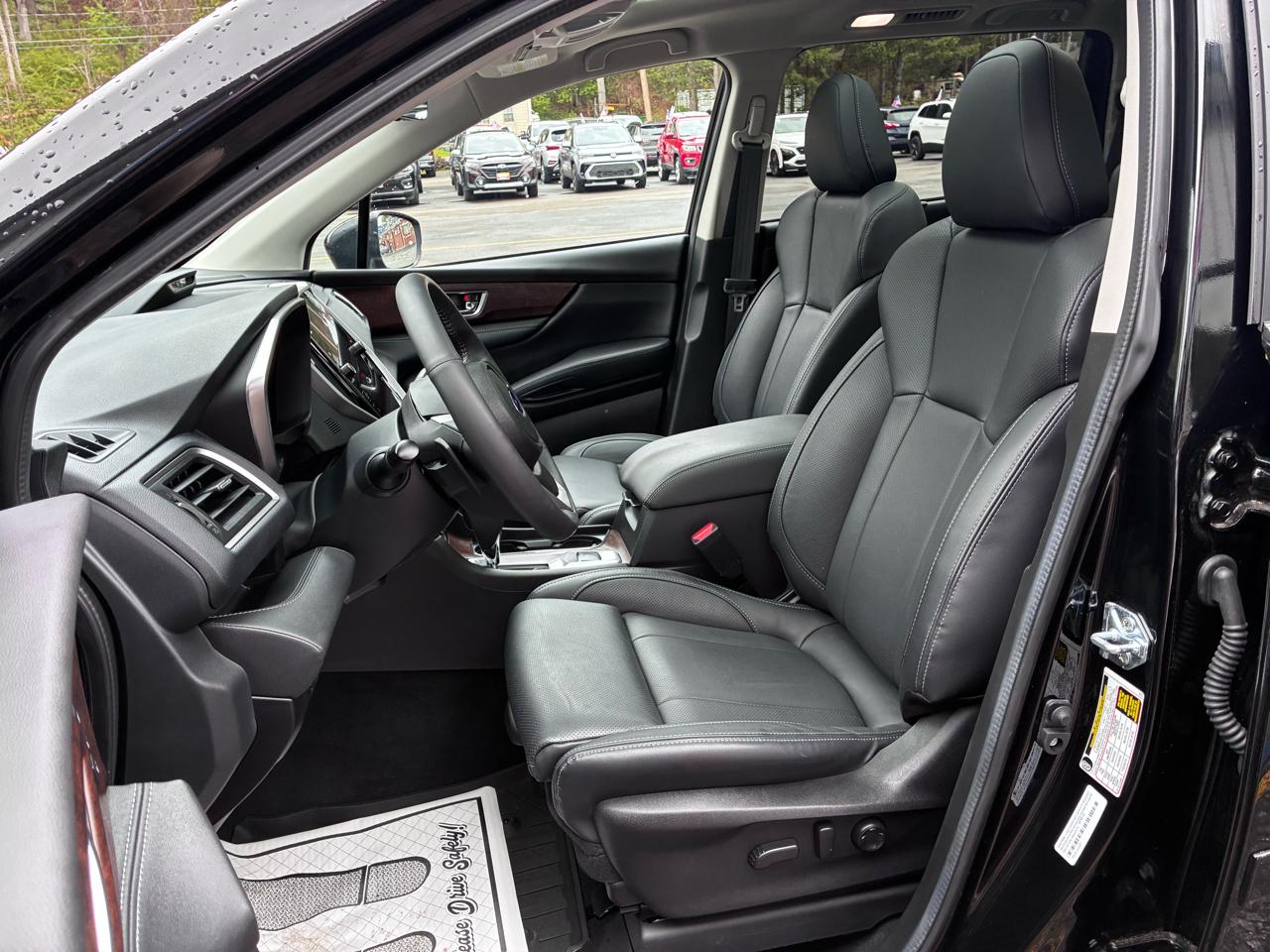 Subaru Ascent Touring 2025