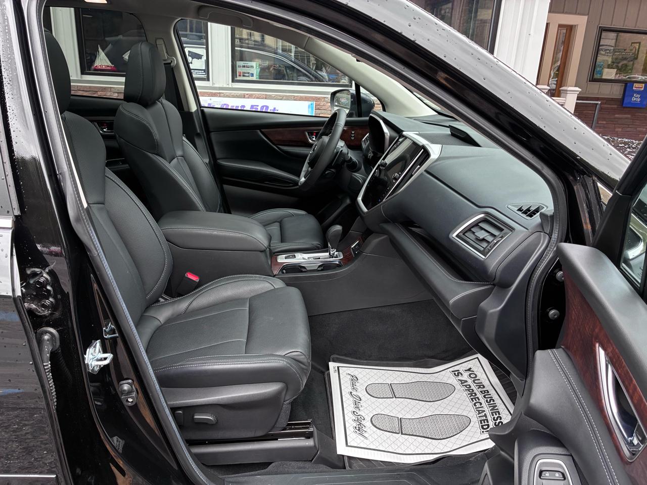 Subaru Ascent Touring 2025