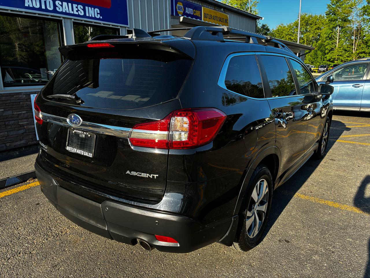 Subaru Ascent Touring 2025