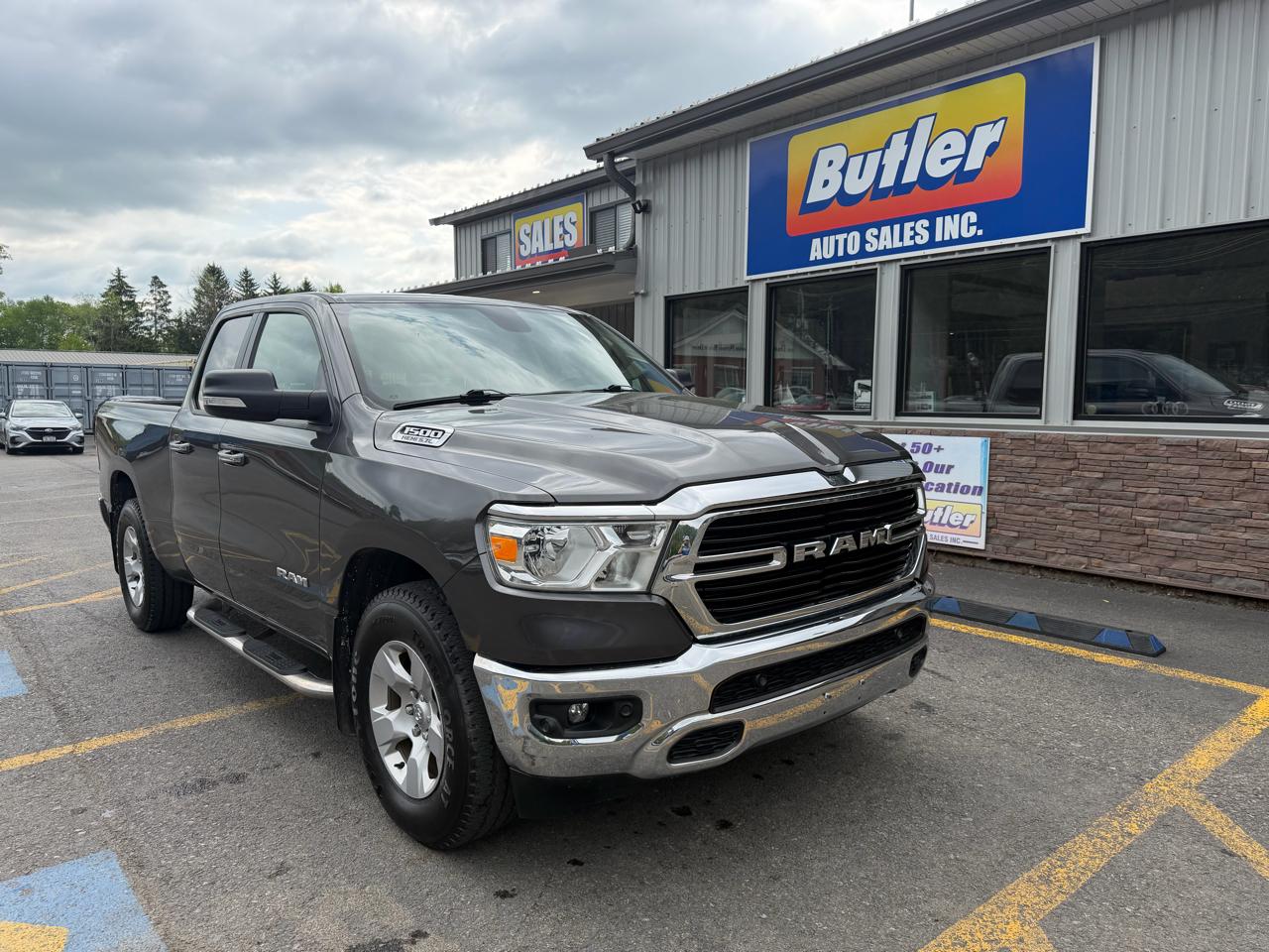 RAM 1500 Big Horn Quad Cab 4WD 2020