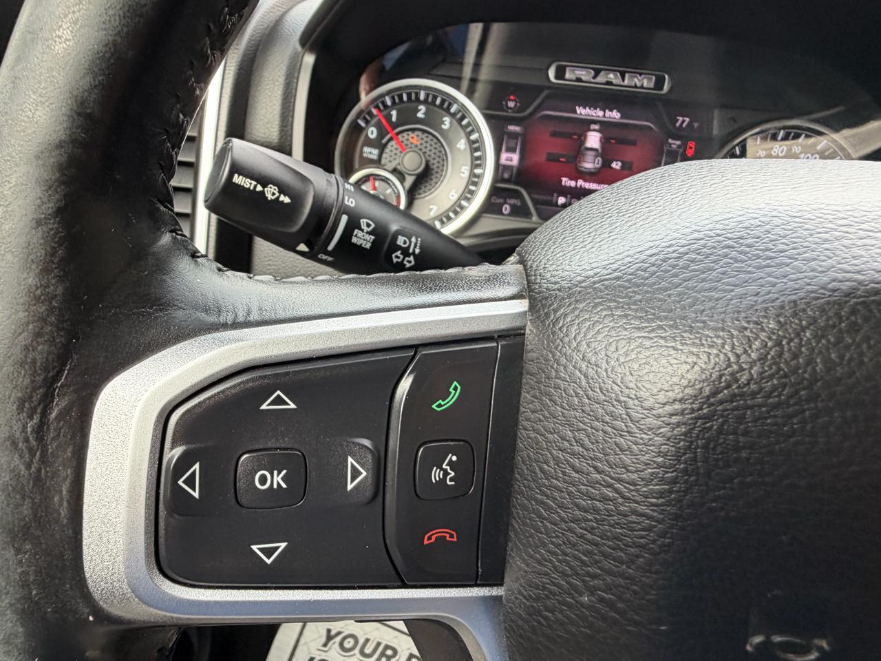 RAM 1500 Big Horn Quad Cab 4WD 2020