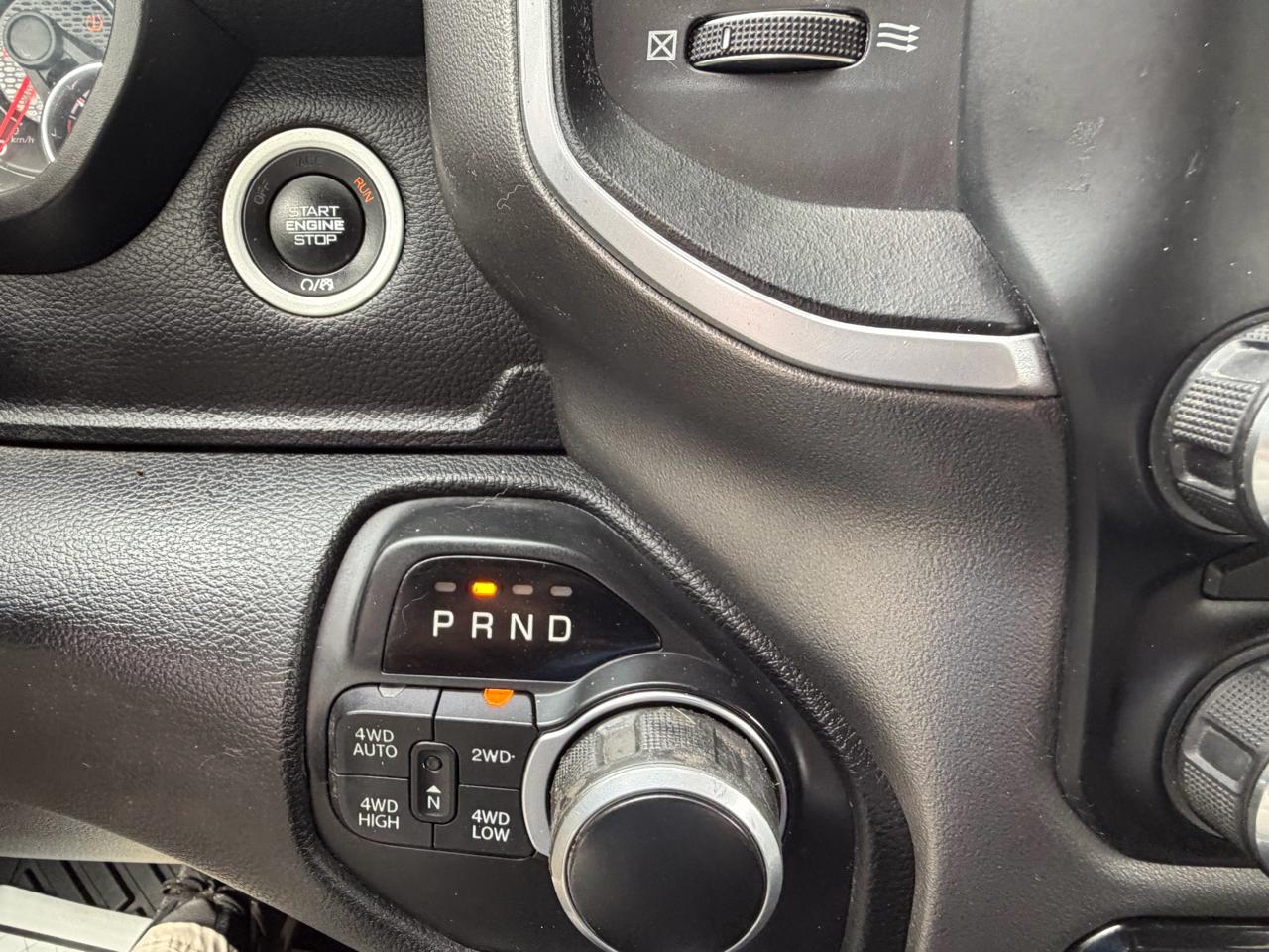 RAM 1500 Big Horn Quad Cab 4WD 2020