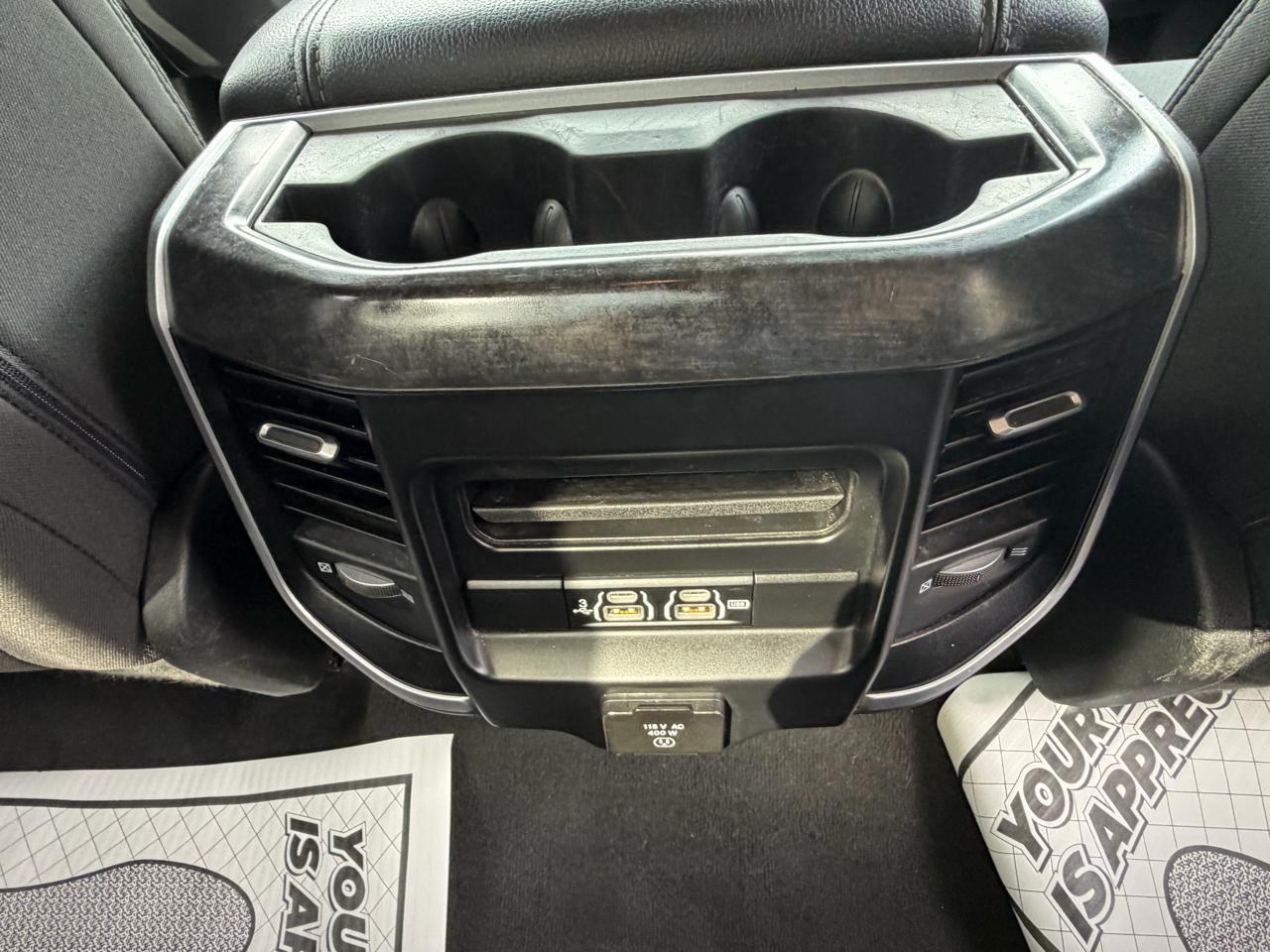 RAM 1500 Big Horn Quad Cab 4WD 2020