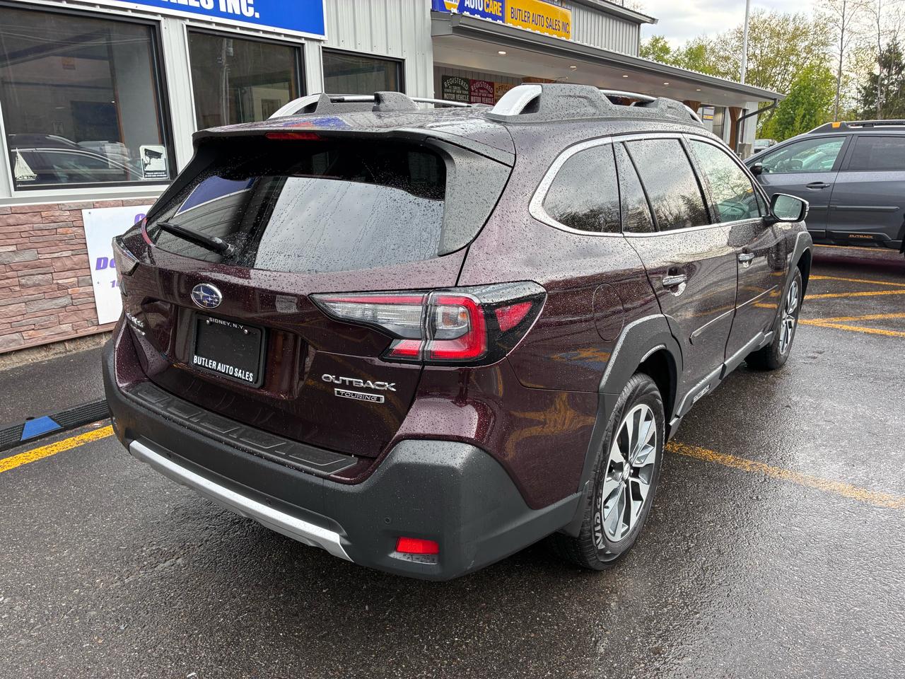 Subaru Outback Touring 2025