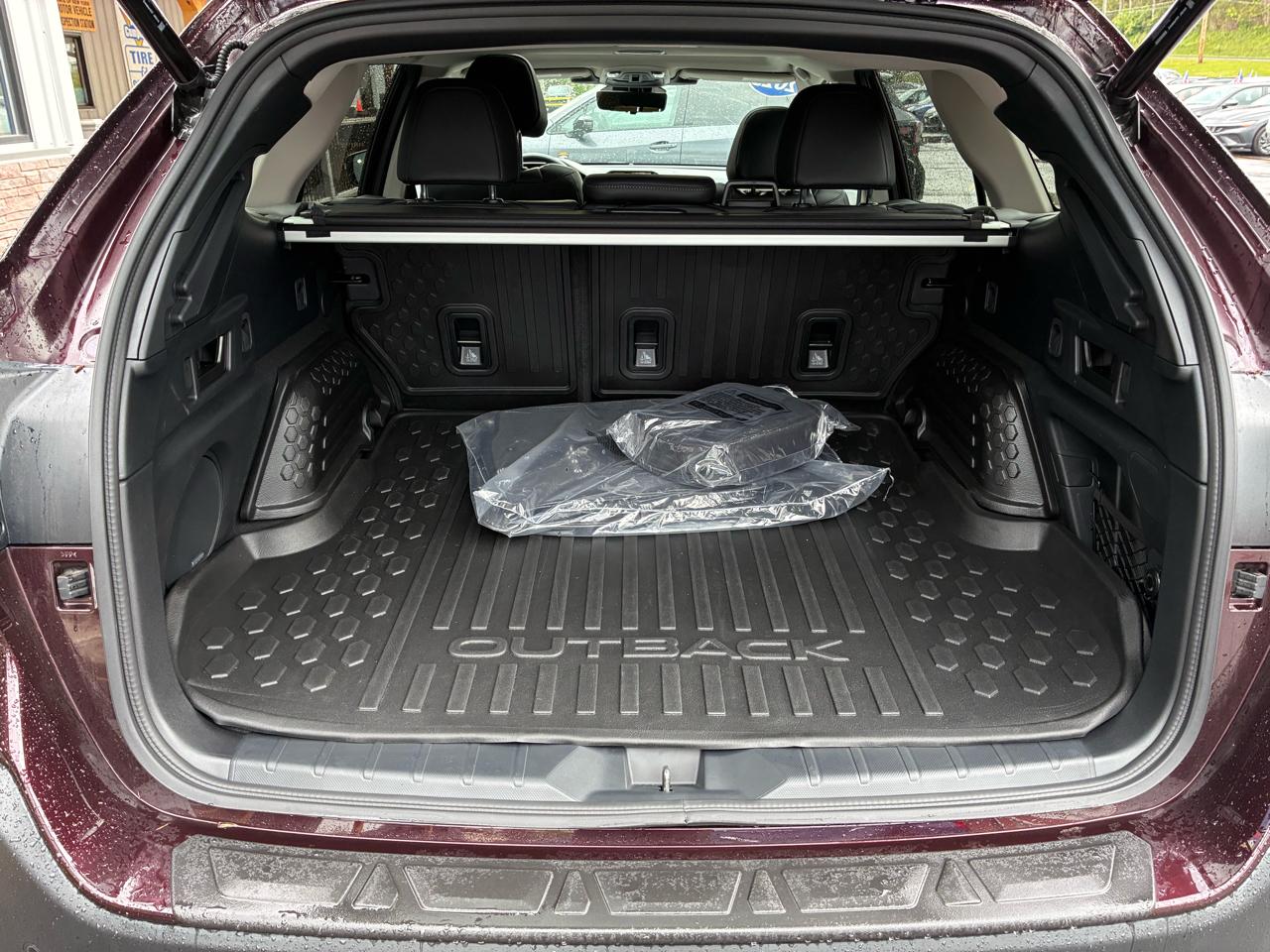 Subaru Outback Touring 2025