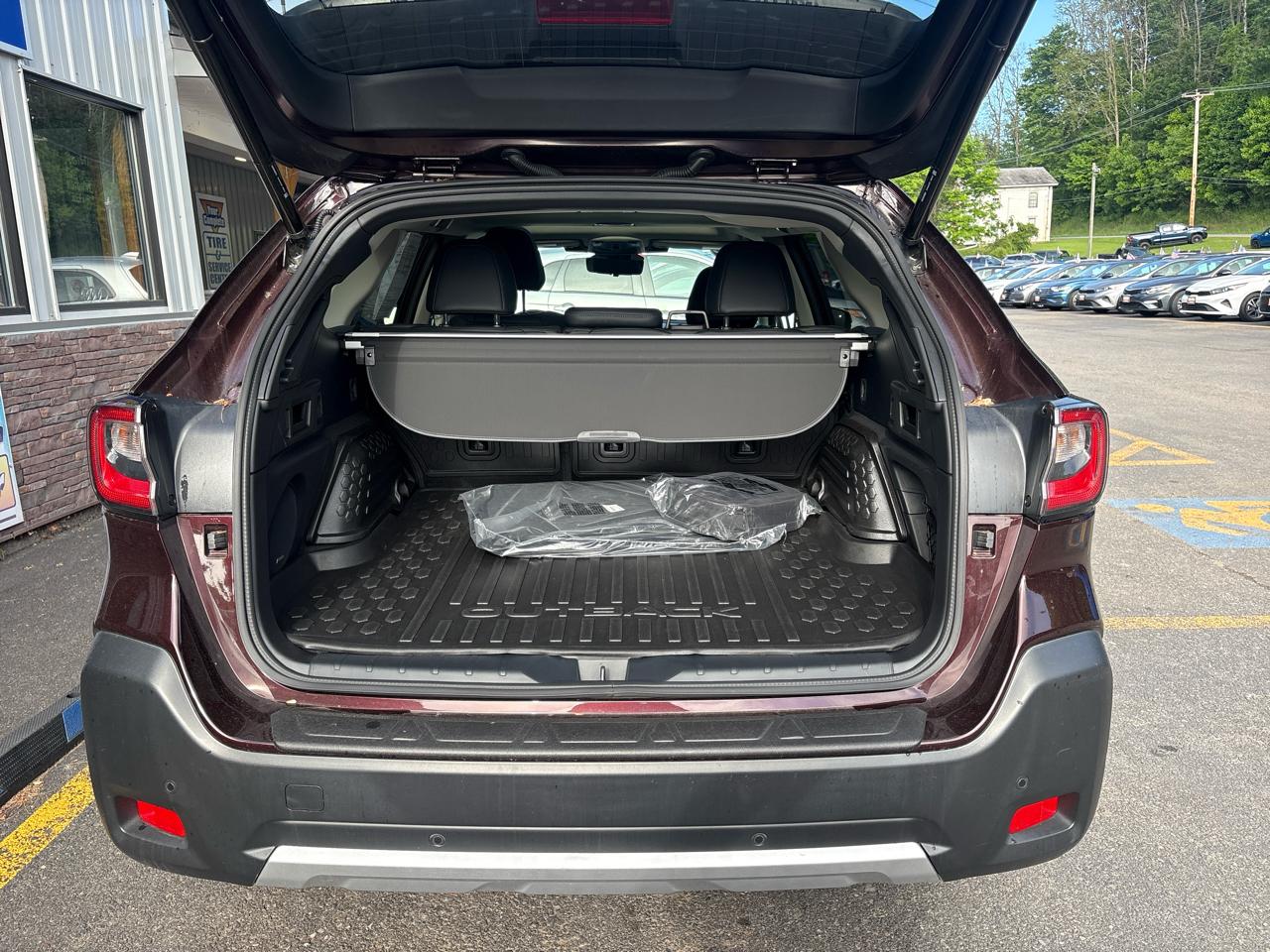 Subaru Outback Touring 2025