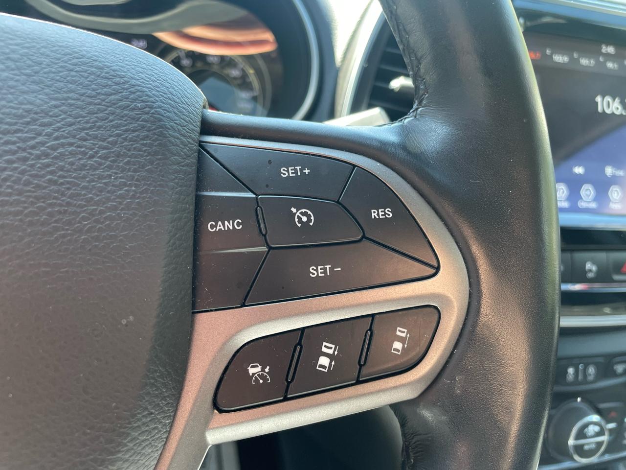 Jeep Cherokee Limited 4WD 2021