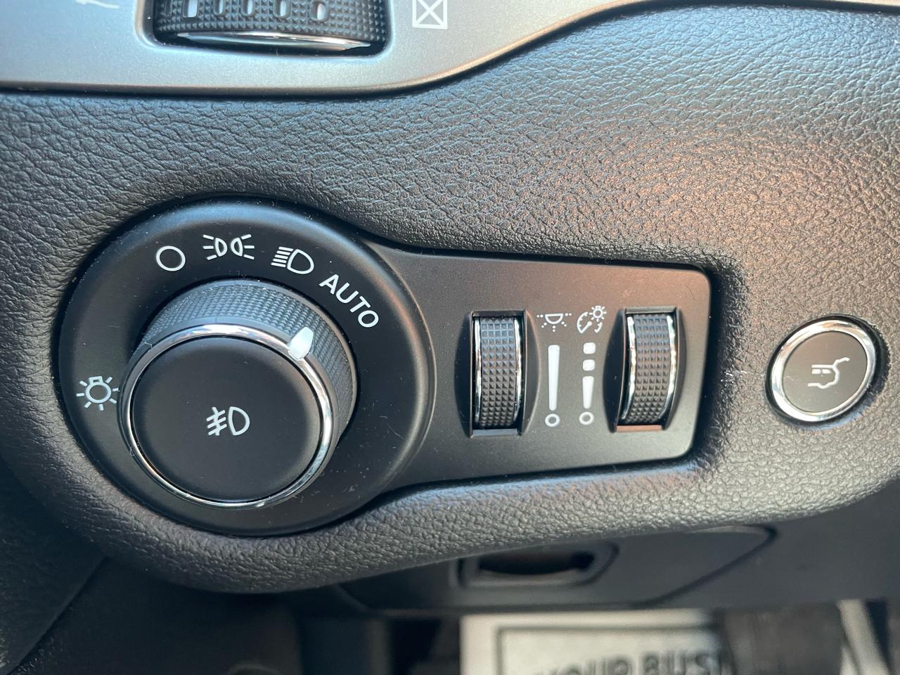 Jeep Cherokee Limited 4WD 2021