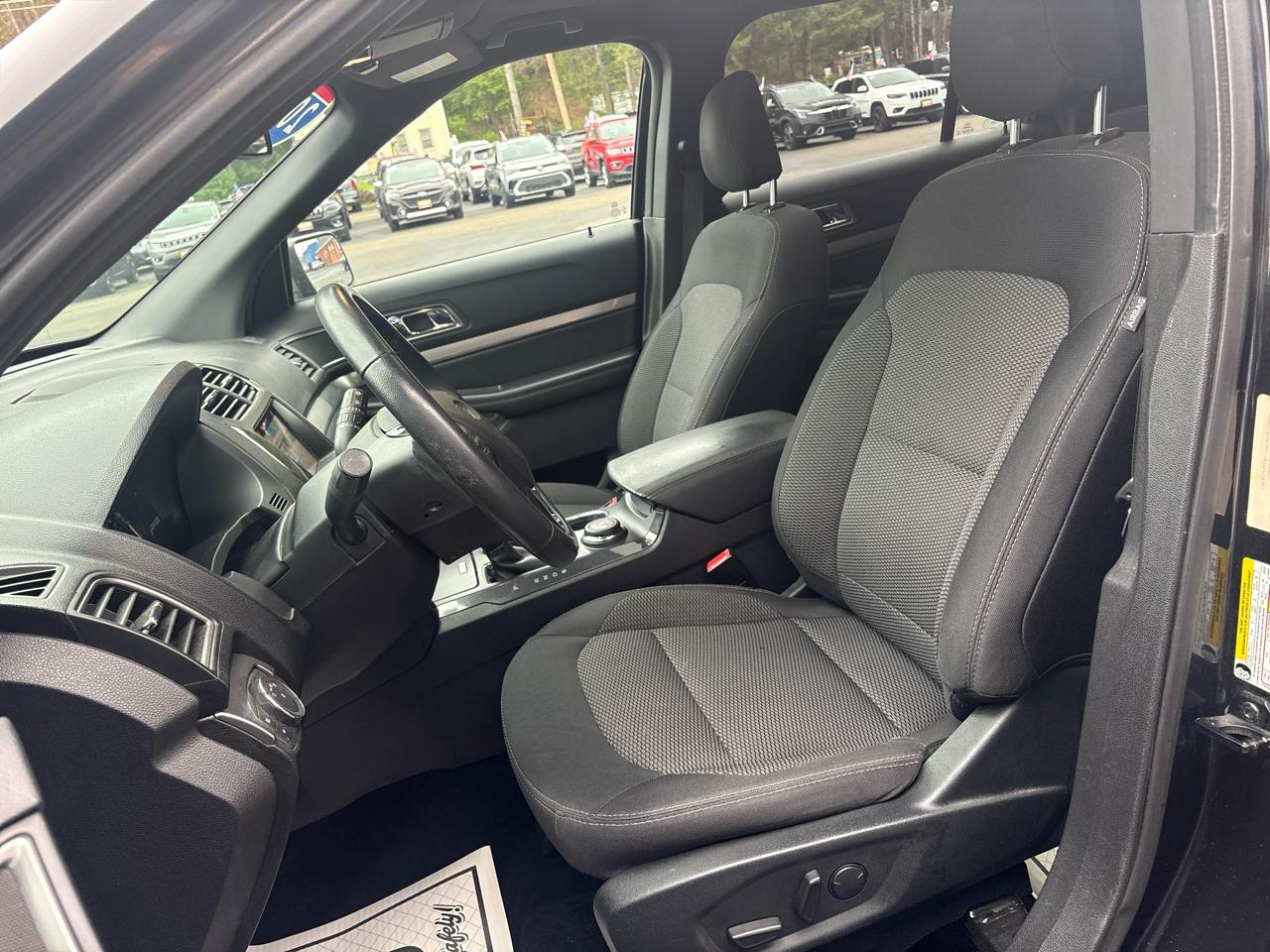 Ford Explorer XLT 4WD 2019